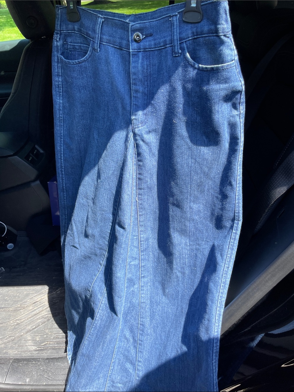 Classic Men's Blue Denim Jeans - Comfortable Everyday Fit